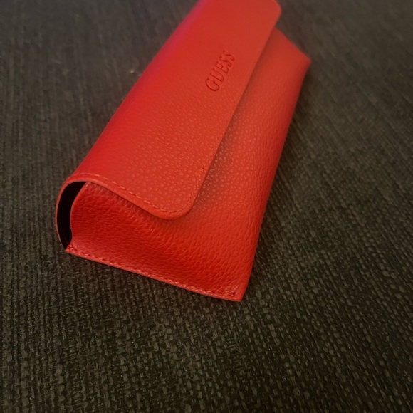 Glasses holder - Picture 3 of 4